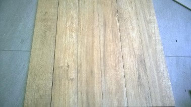 ploščice imitacija lesa chakra-white